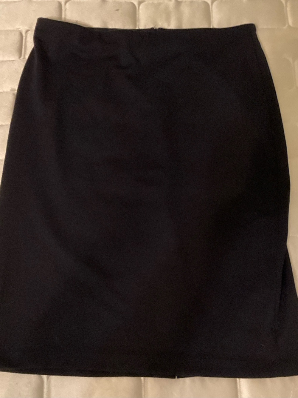 Rafaella Woman’s Black Pencil Skirt Size Lg Preowned great condition